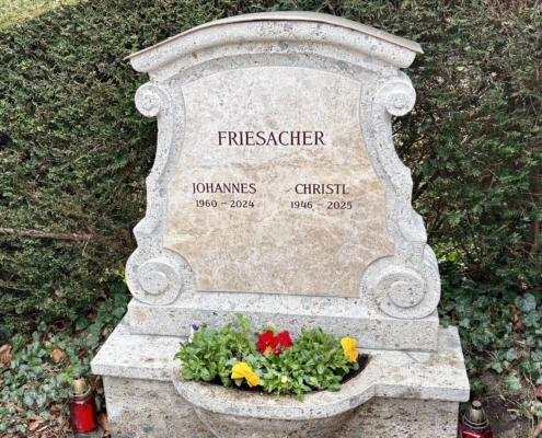 Barockstein Kupferdach und Blumenschale mit Kupferwanne